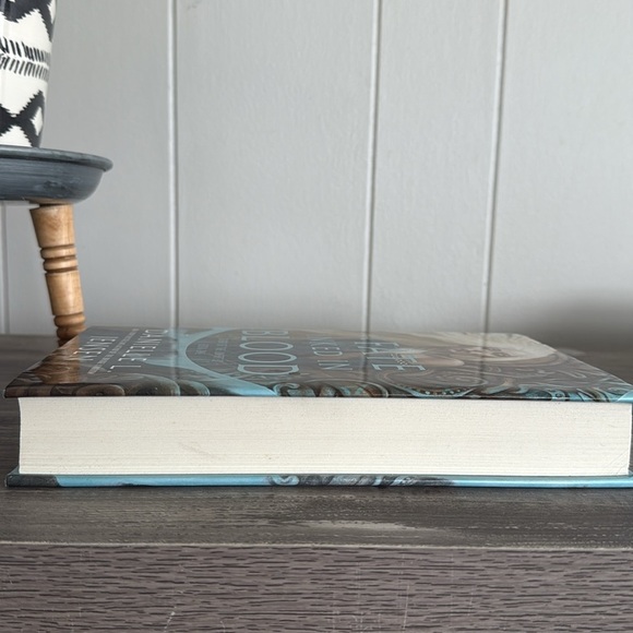 A Fate Inked In Blood Hard Cover - Picture 2 of 2